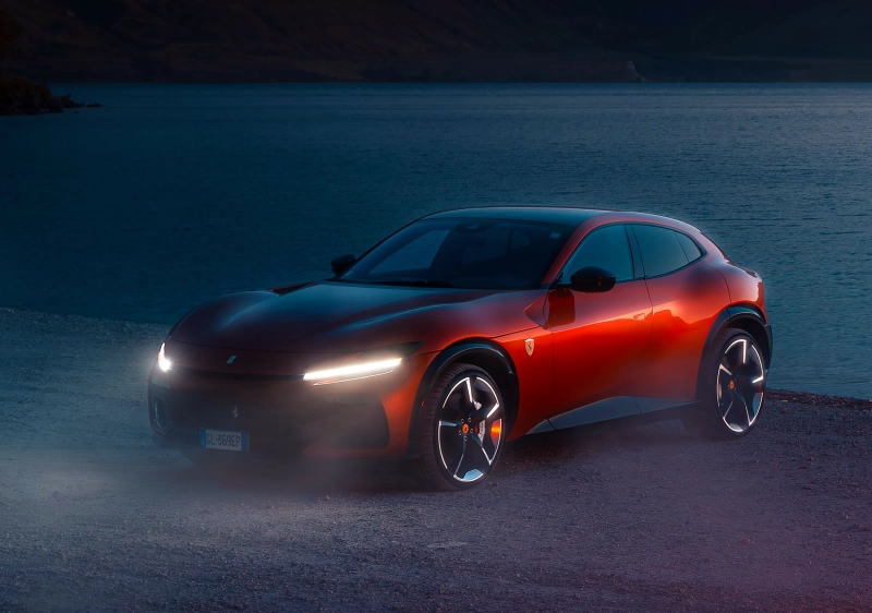 Angajații Ferrari primesc un bonus record de 15.000 euro pentru un an istoric