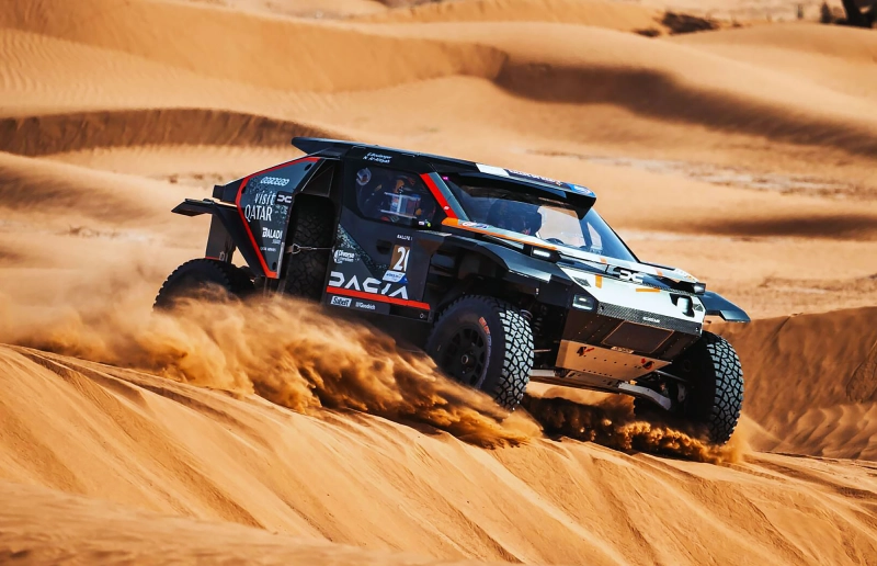 Dacia Sandriders ia startul în Raliul Portugaliei: Trei echipaje de elită atacă a doua etapă W2RC
