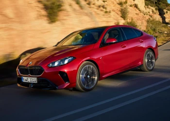 BMW Seria 2 Gran Coupe și M235 xDrive: Design, Performanță și Tehnologie într-un Coupé Compact
