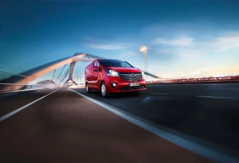 Cum îți poate transforma Opel Vivaro vara într-o aventură de neuitat